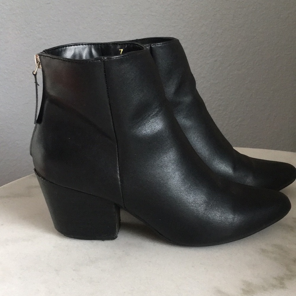COPY - Lulu’s Pointed Toe Ankle Boots